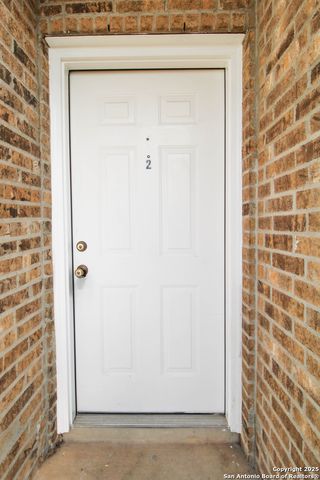 530 Dukeway Apt 2, Universal City, TX 78148