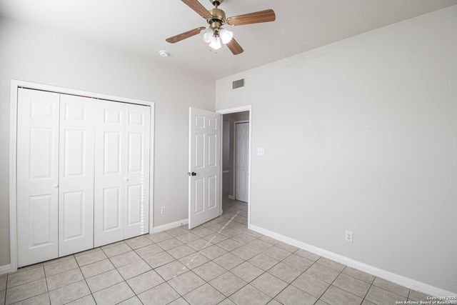 530 Dukeway Apt 2, Universal City, TX 78148
