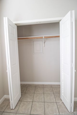 530 Dukeway Apt 2, Universal City, TX 78148