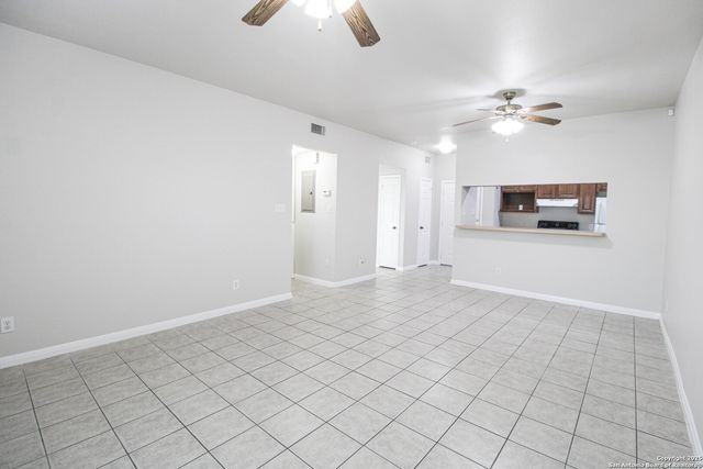 530 Dukeway Apt 2, Universal City, TX 78148
