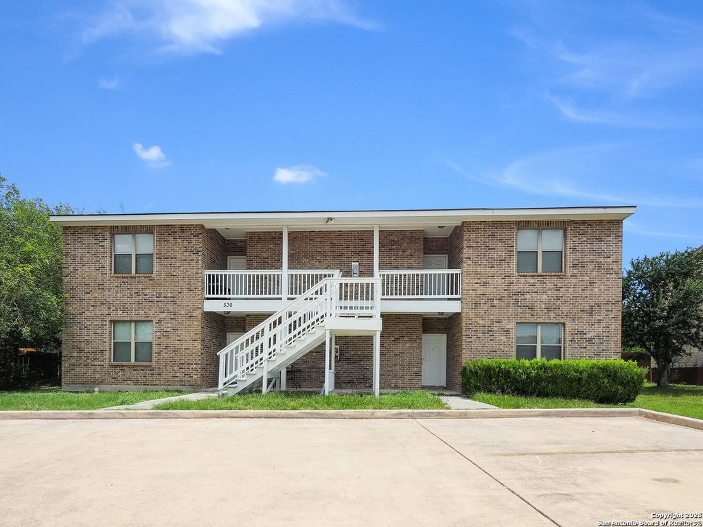 530 Dukeway Apt 2, Universal City, TX 78148