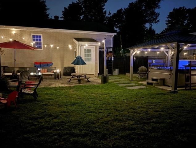 8 Fairbrook Rd, Framingham, MA 01701