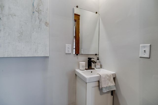 3110 Knox Avenue N, Minneapolis, MN 55411