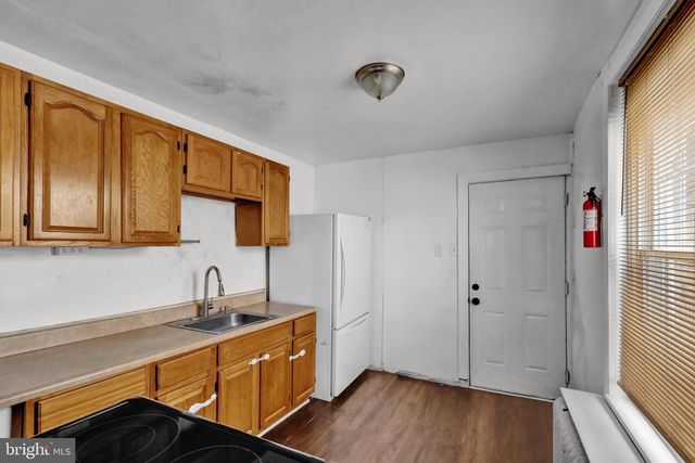 1329 CHURCH ST, Reading, PA 19601