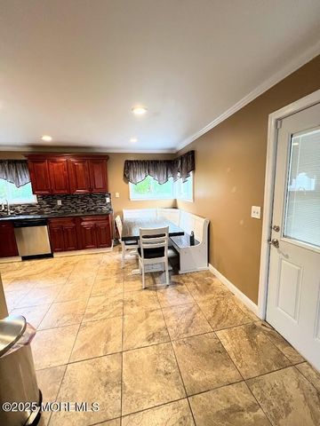 43 Mercury Circle, South Amboy, NJ 08879