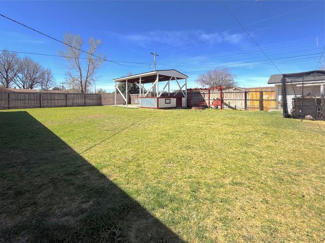 501 Cherry Avenue, Dumas, TX 79029