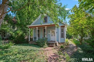 1304 N 3RD Street, Springfield, IL 62702