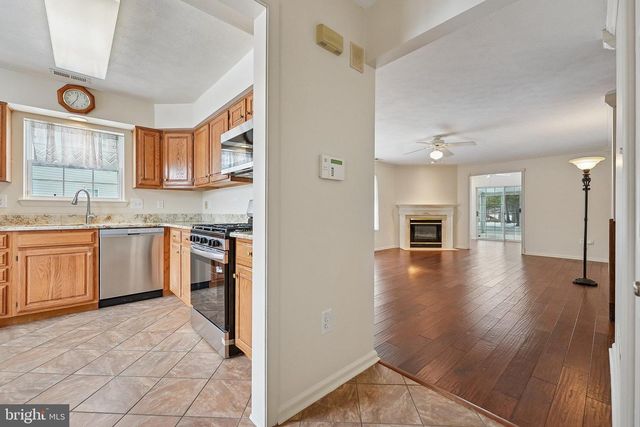 7 DRAKE, Mount Laurel, NJ 08054