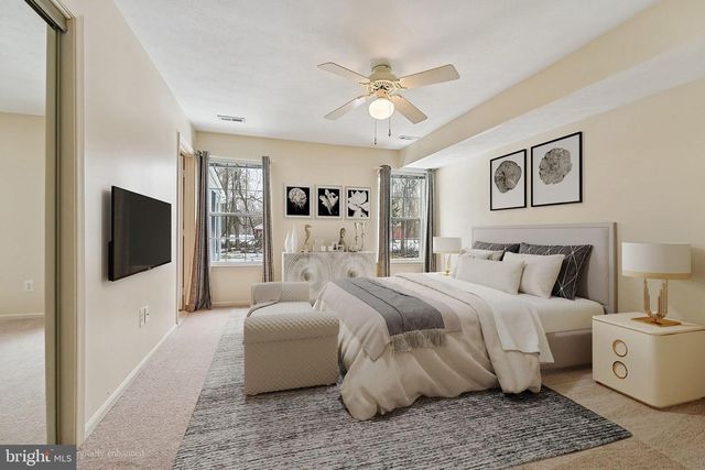 7 DRAKE, Mount Laurel, NJ 08054