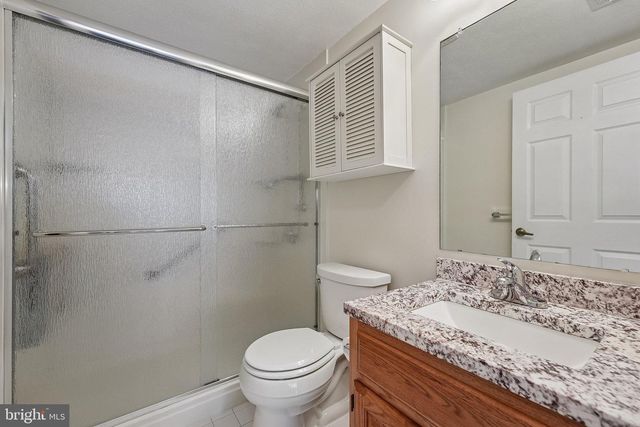 7 DRAKE, Mount Laurel, NJ 08054