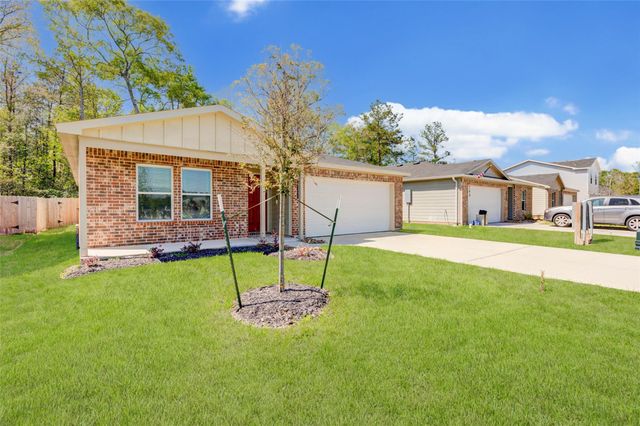 10042 Cerritos Drive, Conroe, TX 77306
