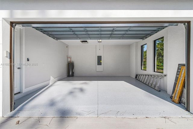 2158 Desoto BLVD S, Naples, FL 34117