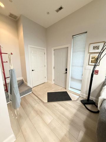 1888 N Water STREET #107, Milwaukee, WI 53202