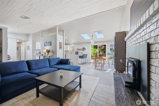 2809 St Clair, Bellingham, WA 98226