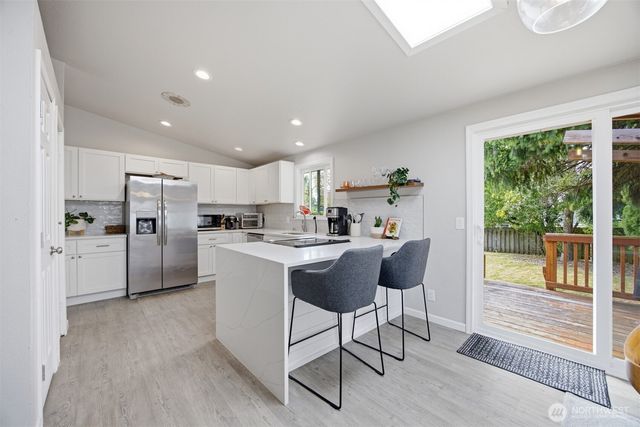 2809 St Clair, Bellingham, WA 98226