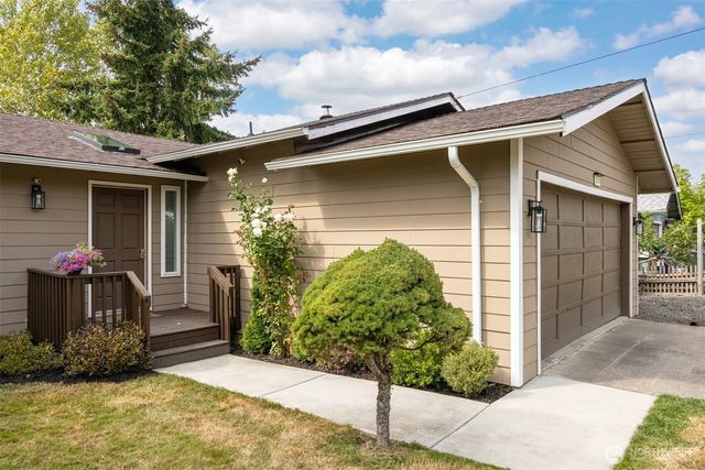 2809 St Clair, Bellingham, WA 98226