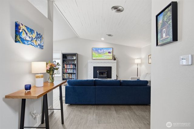 2809 St Clair, Bellingham, WA 98226