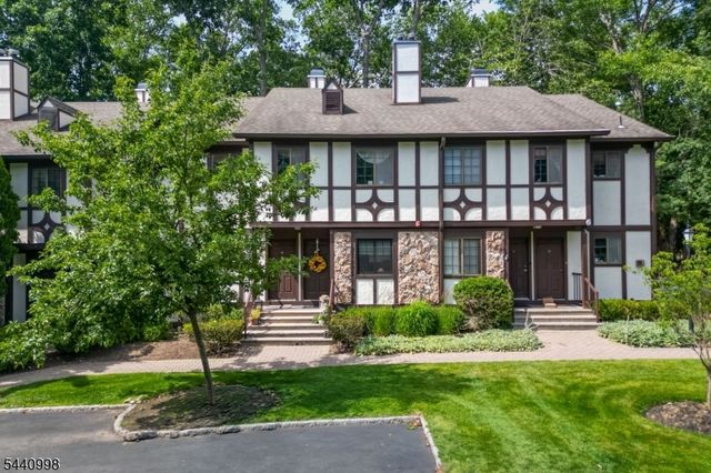609 Mark Twain Way, Mahwah Twp., NJ 07430