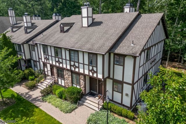 609 Mark Twain Way, Mahwah Twp., NJ 07430