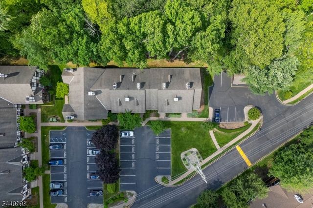 609 Mark Twain Way, Mahwah Twp., NJ 07430