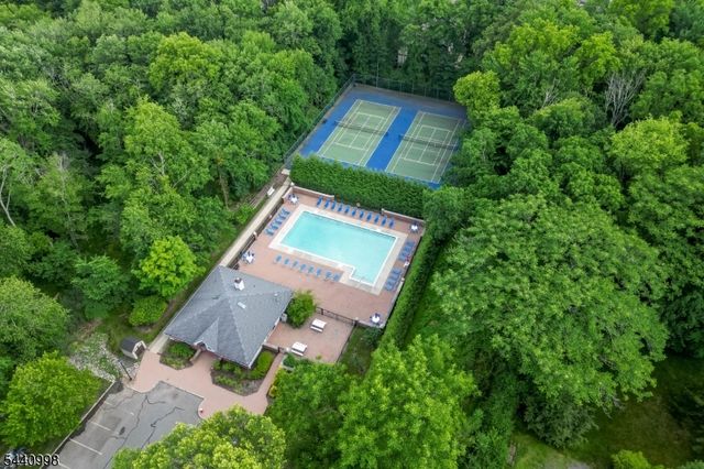 609 Mark Twain Way, Mahwah Twp., NJ 07430
