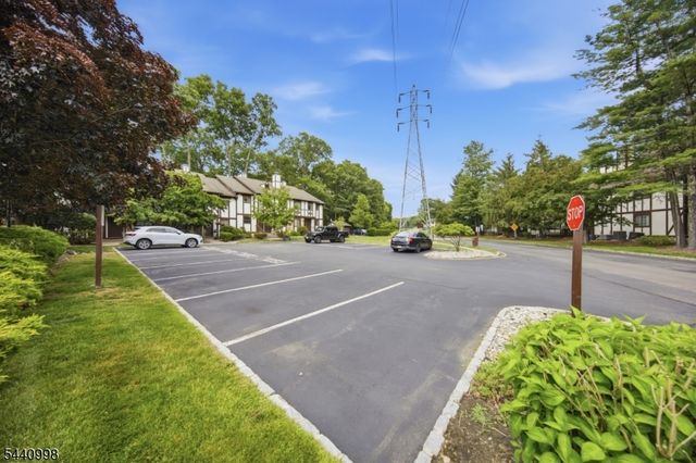 609 Mark Twain Way, Mahwah Twp., NJ 07430