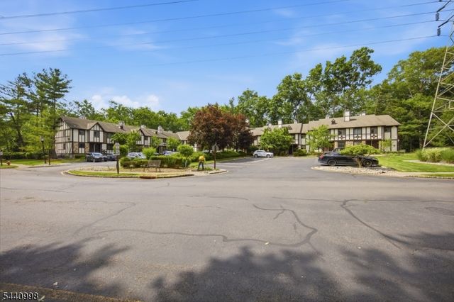 609 Mark Twain Way, Mahwah Twp., NJ 07430