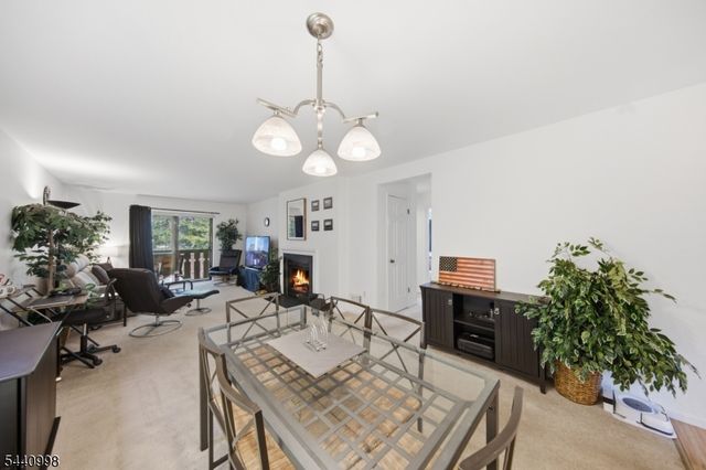 609 Mark Twain Way, Mahwah Twp., NJ 07430