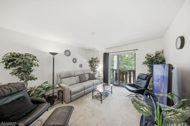 609 Mark Twain Way, Mahwah Twp., NJ 07430