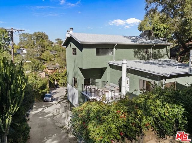 8506 Oak Court, Los Angeles, CA 90046