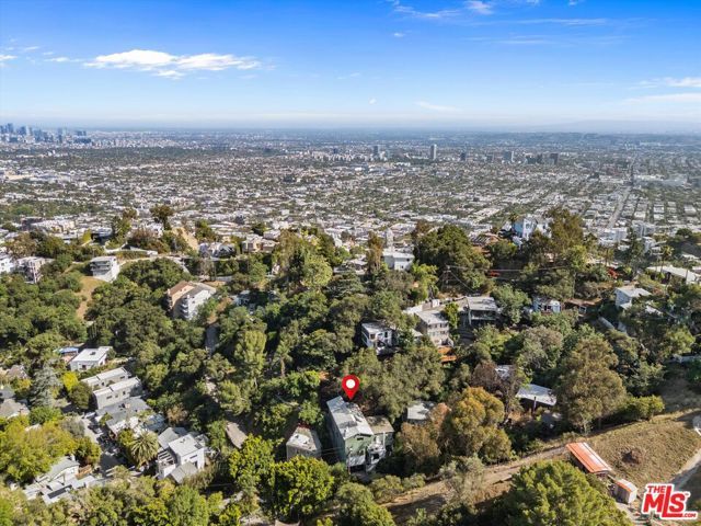 8506 Oak Court, Los Angeles, CA 90046