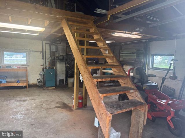 15832 S DUPONT HWY, Harrington, DE 19952