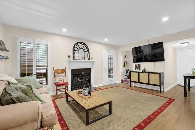 4081 Riverlook SE Parkway 102, Marietta, GA 30067