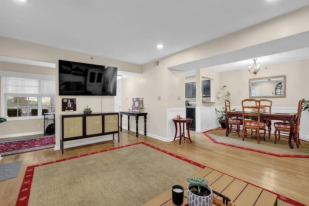 4081 Riverlook SE Parkway 102, Marietta, GA 30067