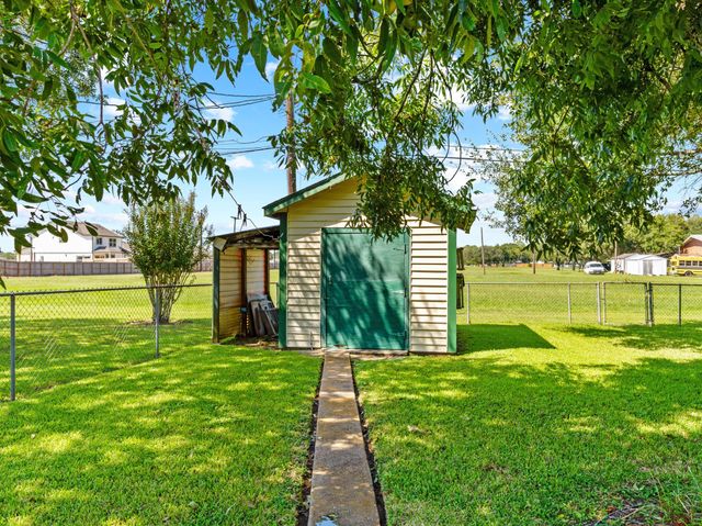 1816 Leissner Street, Bay City, TX 77414