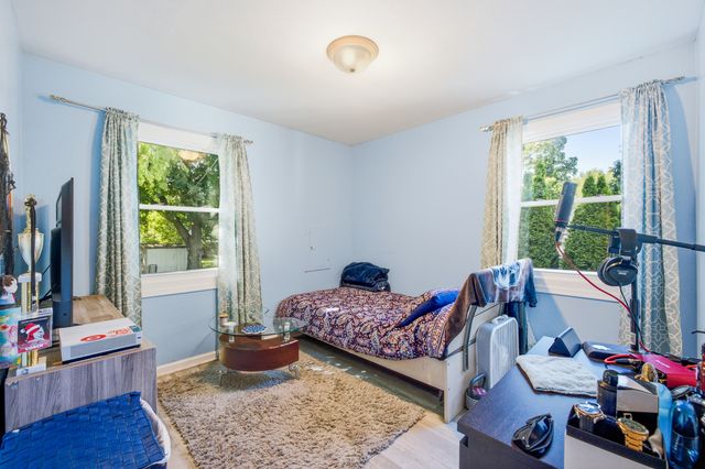 132 Walnut Court, Mundelein, IL 60060