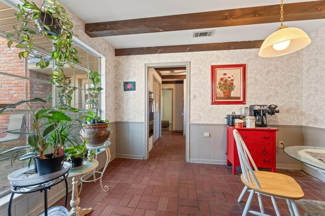 8737 Wakefield Ave, Baton Rouge, LA 70806