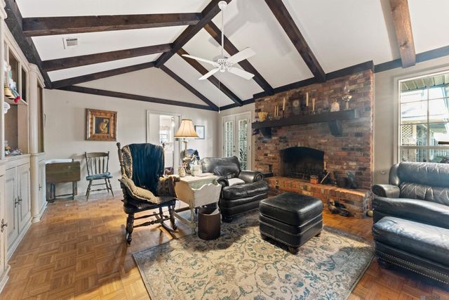 8737 Wakefield Ave, Baton Rouge, LA 70806