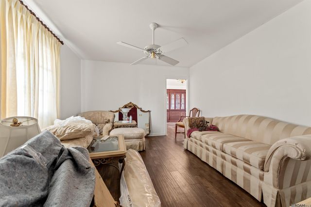 8737 Wakefield Ave, Baton Rouge, LA 70806