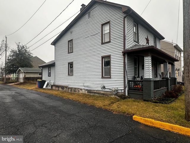 131 MARKET ST, Middletown, PA 17057