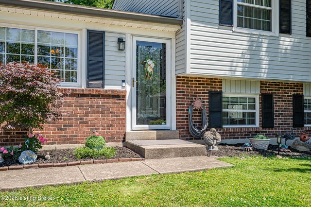 8700 William Penn Way, Louisville, KY 40228
