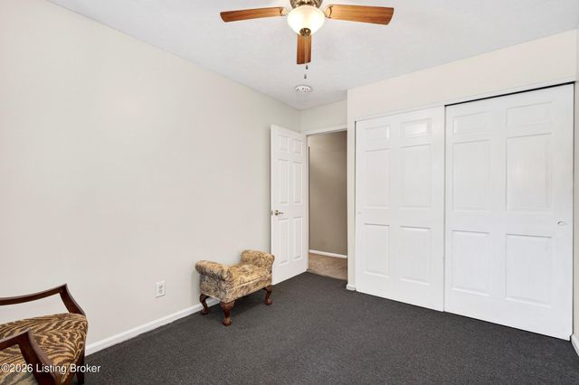 8700 William Penn Way, Louisville, KY 40228