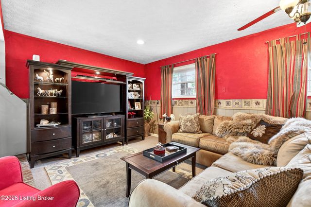 8700 William Penn Way, Louisville, KY 40228