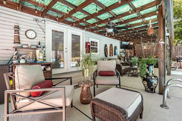 8700 William Penn Way, Louisville, KY 40228