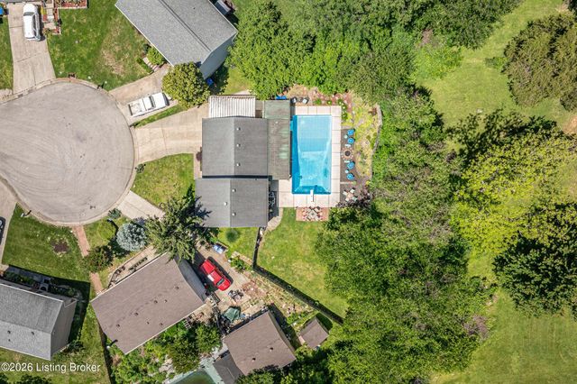 8700 William Penn Way, Louisville, KY 40228