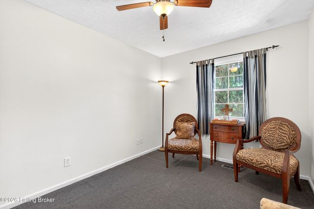 8700 William Penn Way, Louisville, KY 40228