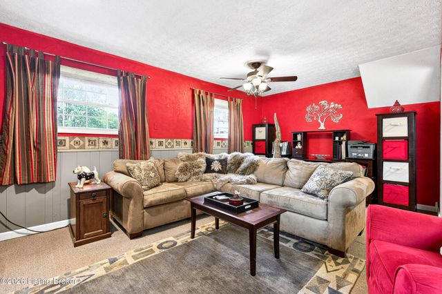 8700 William Penn Way, Louisville, KY 40228