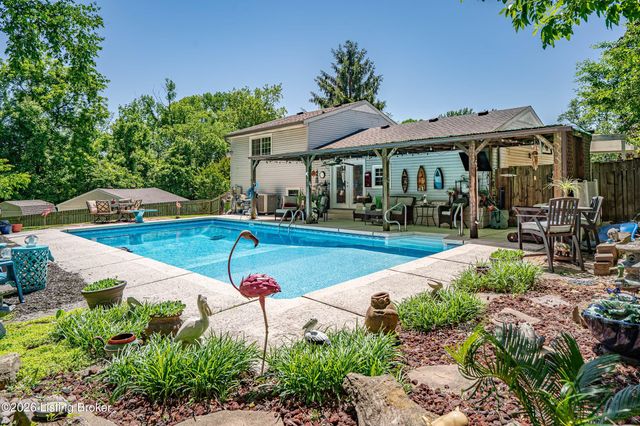 8700 William Penn Way, Louisville, KY 40228