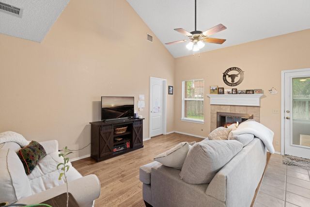 12900 Medina River WAY, Austin, TX 78732