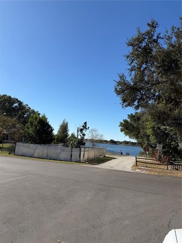 405 HICKORY LANE, Winter Haven, FL 33880